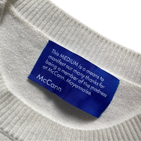 - McCann Company Rayon Blend White & Blue Long Sleeve Crewneck Sweater - Picture 3 of 8